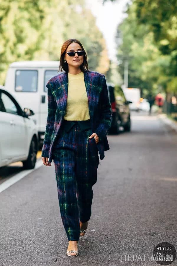 欧美街拍 穿上西装就帅气十足