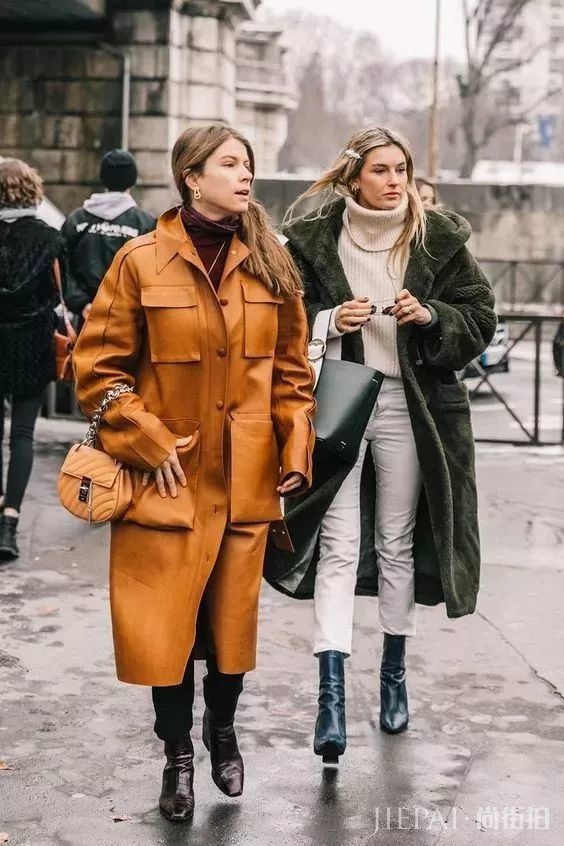 高领毛衣别乱穿，这样穿才不土