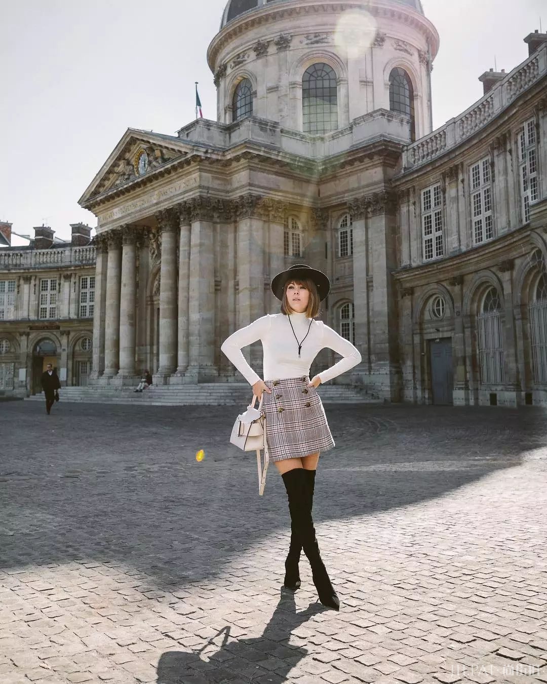 高领毛衣,外穿内搭皆相宜