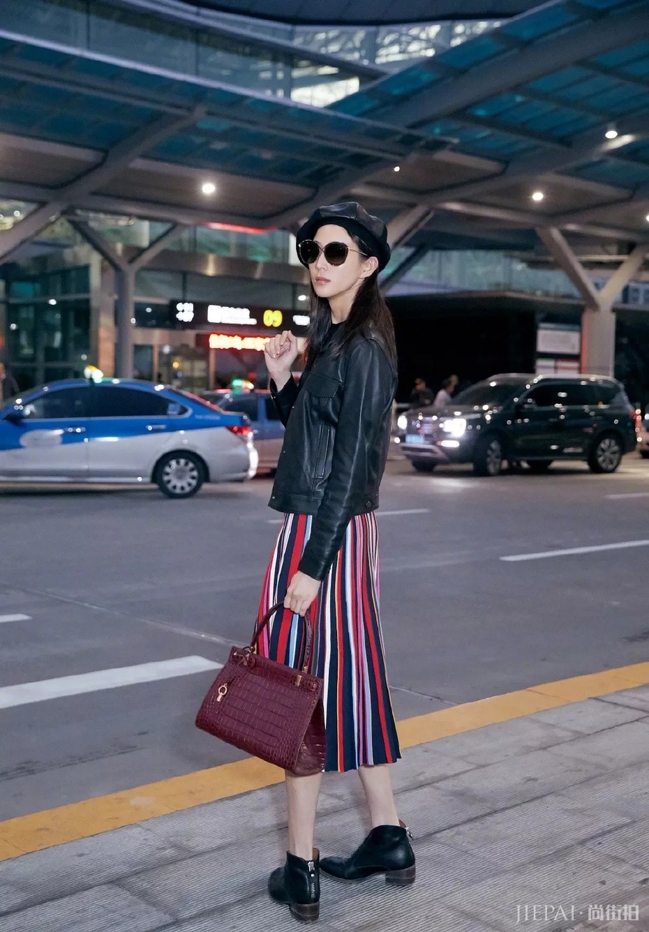 你爱的样子，皮衣都有