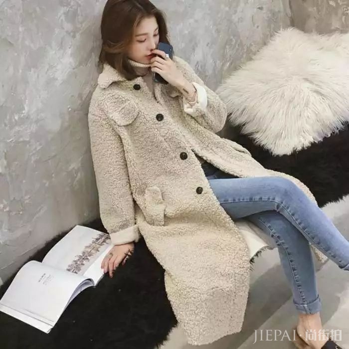 大衣别配黑裤, 太土! 看看聪明女人怎么搭, 个个美的优雅动人