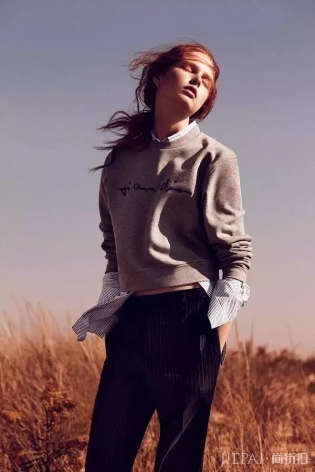 还在发愁今年冬天穿什么？卫衣这个单品简直太时髦