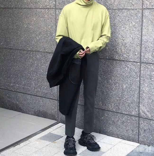 比起日系穿搭,有“男人味”的穿搭也招人喜欢