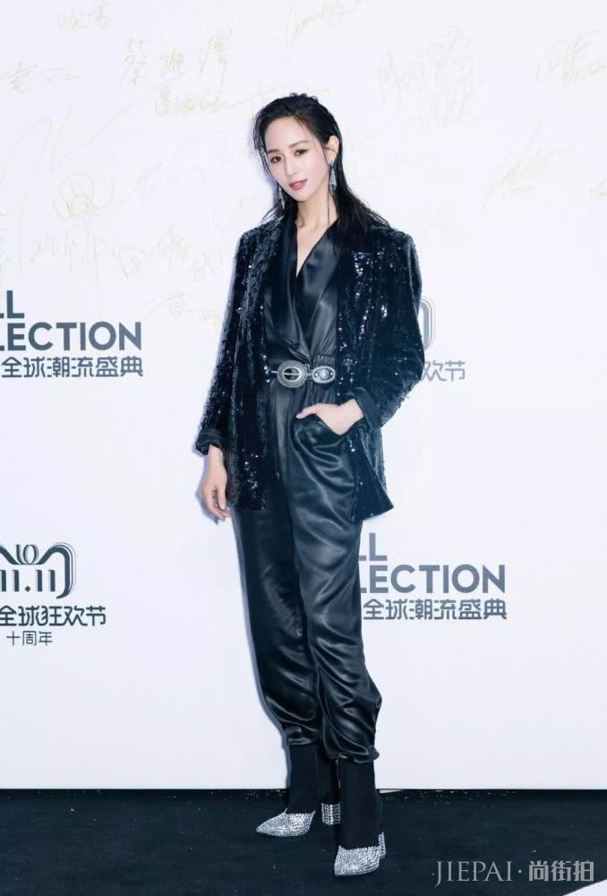 裤脚束短靴,时髦又好看!