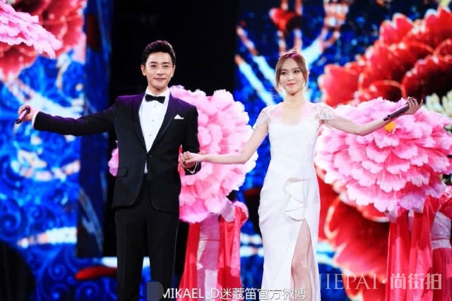 唐嫣高定婚纱太甜美?和刘诗诗杨幂AB婚纱大比拼,谁的更美?