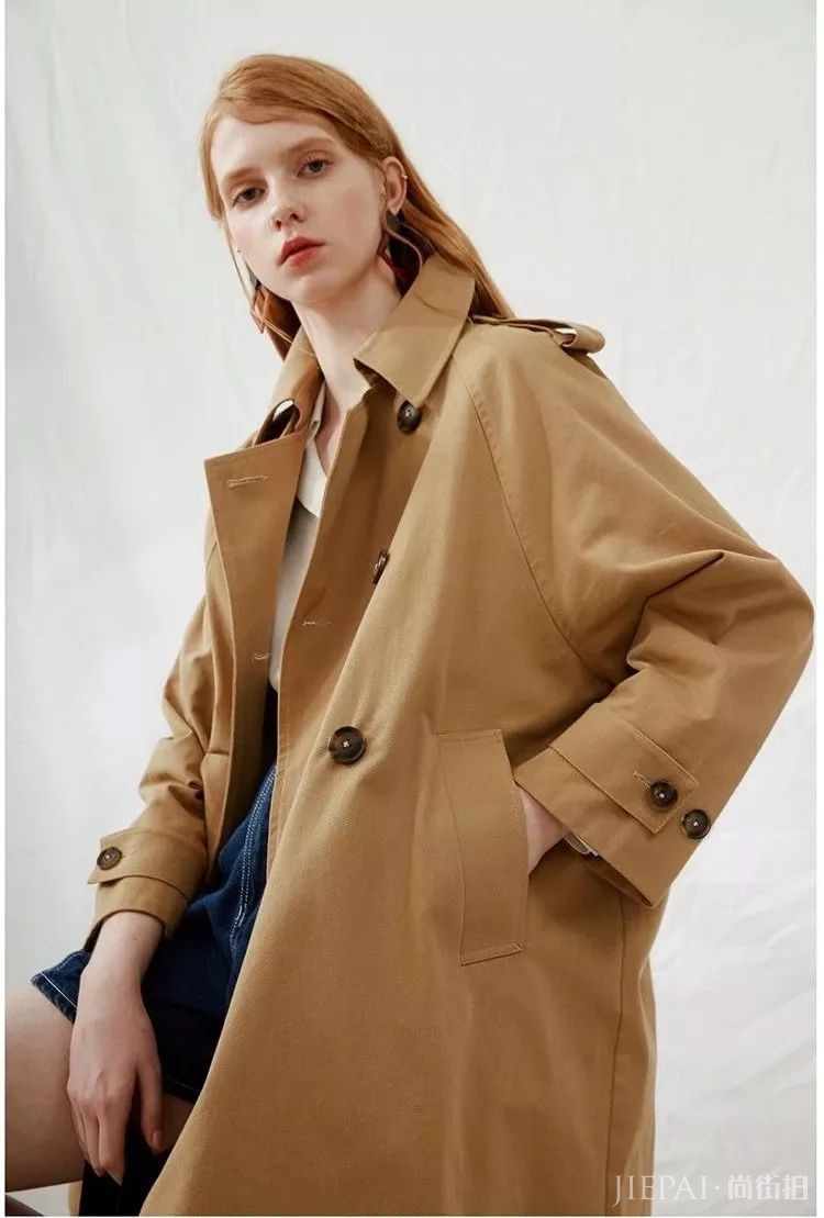 风衣配裙子，这样穿最美最高级！
