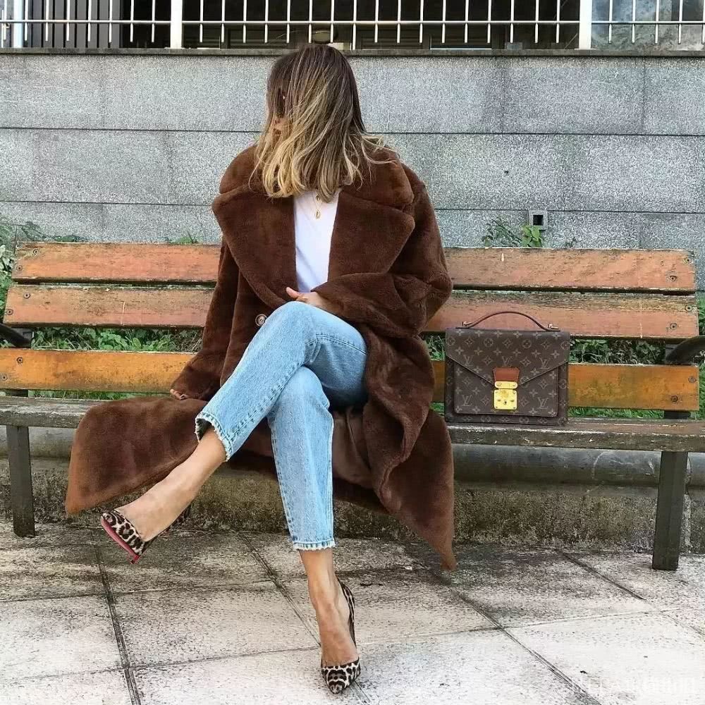 今年超流行的外套，比大衣还好穿！