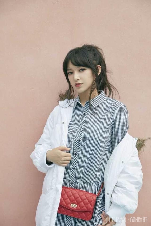 程潇的穿衣打扮技巧越来越高级，每套搭配都超美，秒变时尚达人！