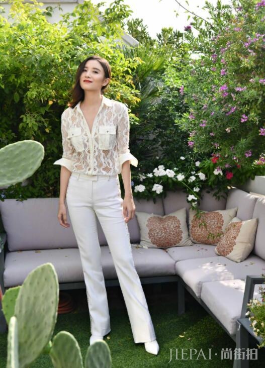 小宋佳明明有演技有实力,还要靠衣品圈粉?