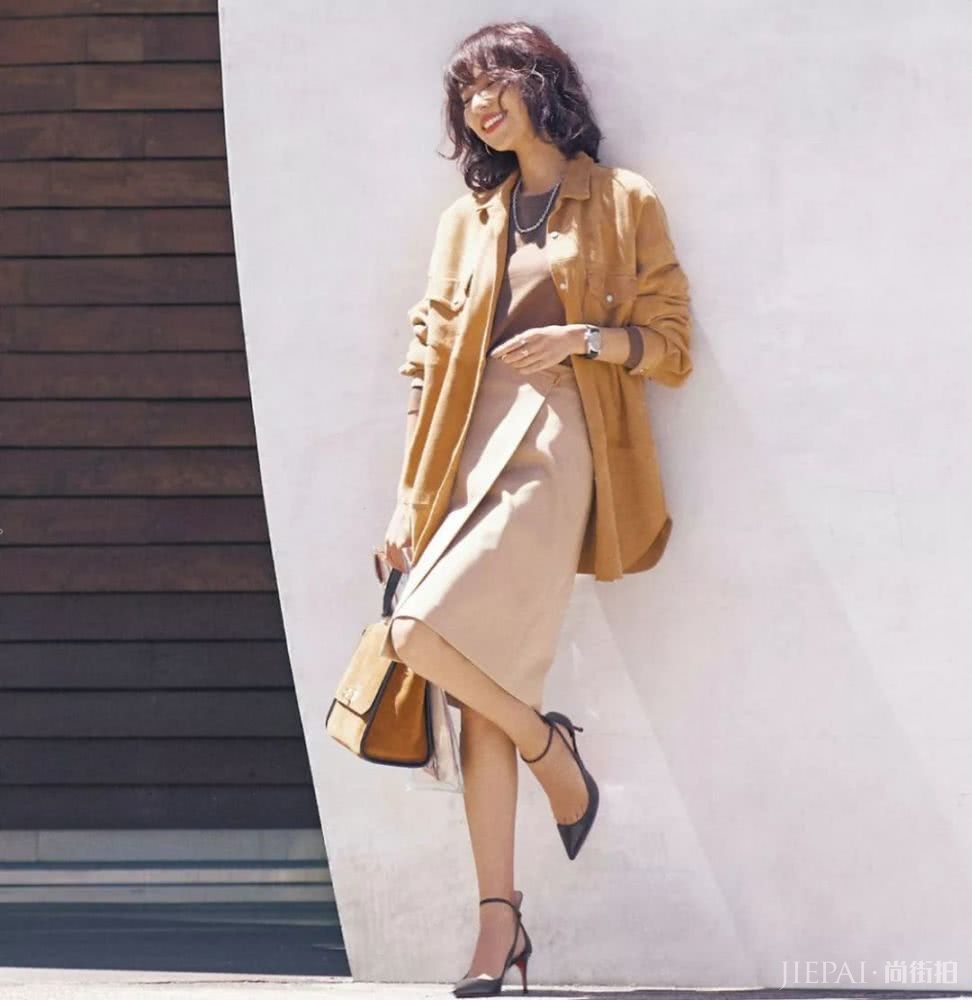 秋天和星巴克最配哦!完美星巴克风格穿衣技巧图鉴