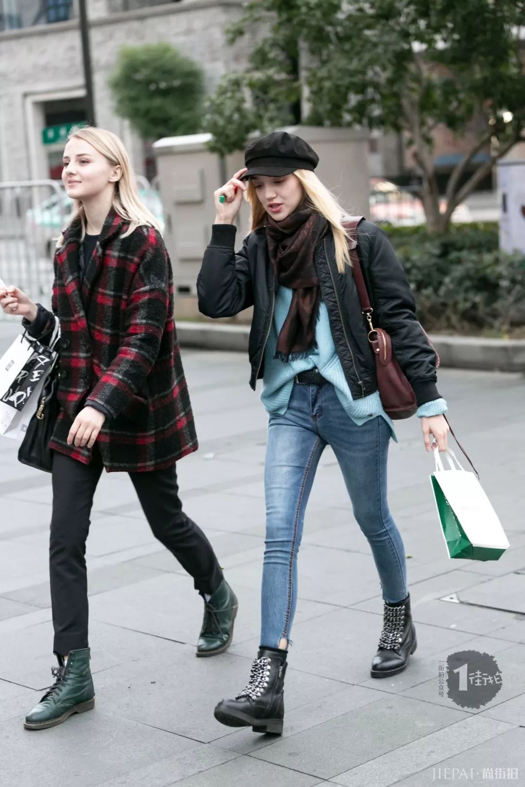 叠穿衣服温度风度都有了!学会叠穿以后,温度风度都有了!