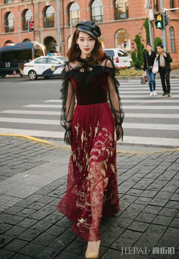 网袜当衣服穿才厉害,意外很美!