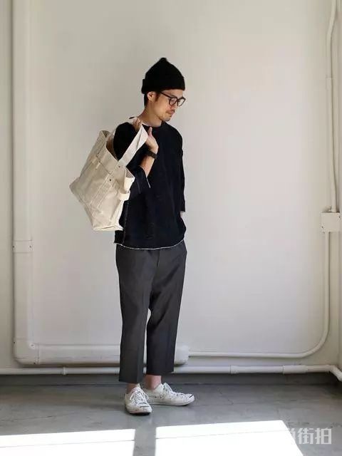 男生裤子别太紧!一条宽裤,是你的潮流神器