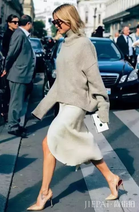 自带时尚属性的高领毛衣，你穿了竟然“吃脖子”？