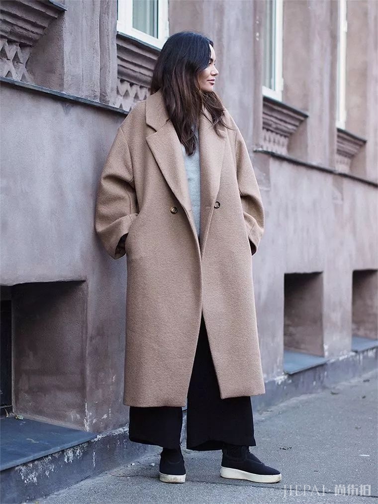 大衣＋阔腿裤