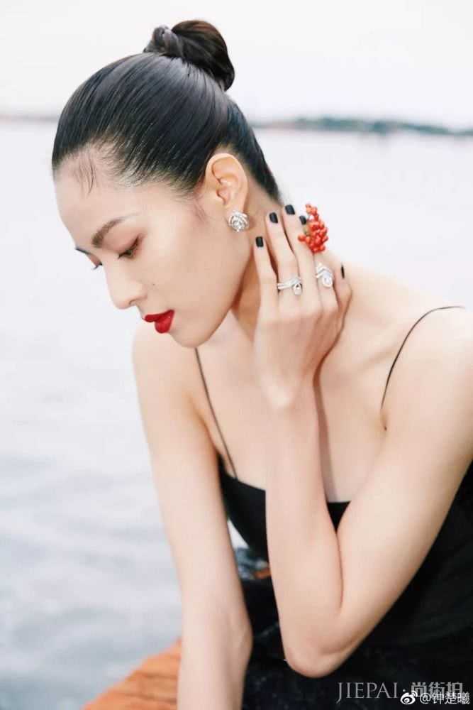 GET气质美太难？那是因为你还没有收获这款神仙妆容