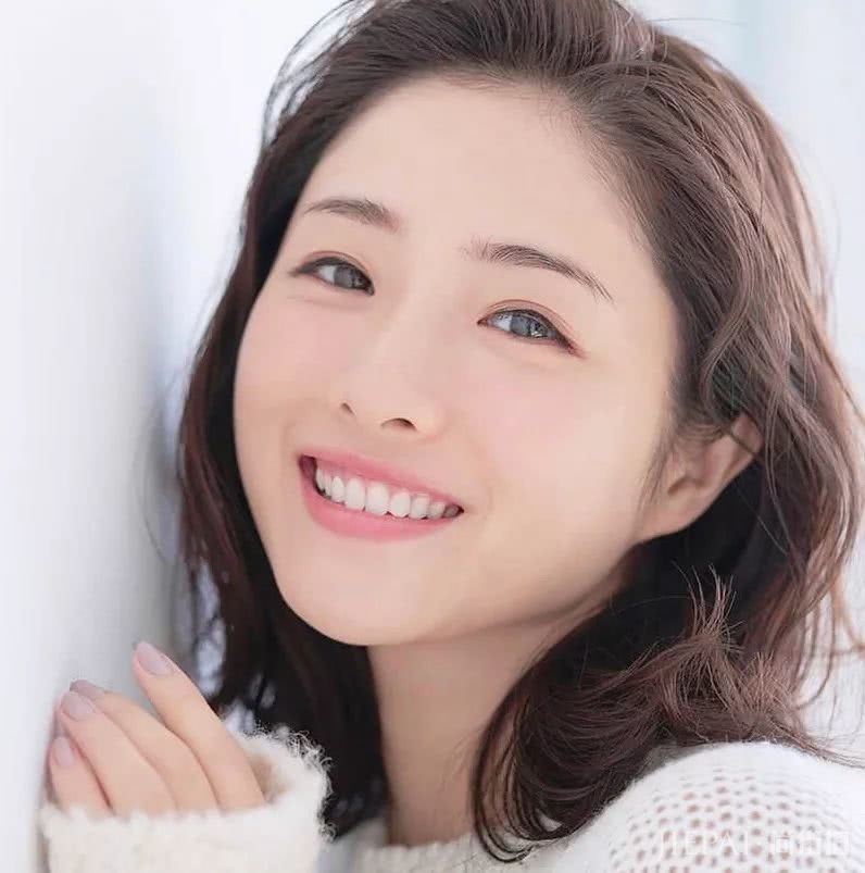 即便有baby的颜值，发色不对也一样显黑显老气