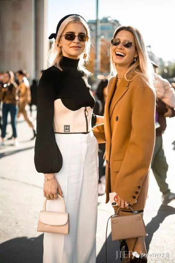 内搭穿得对，大衣魅力会加倍!