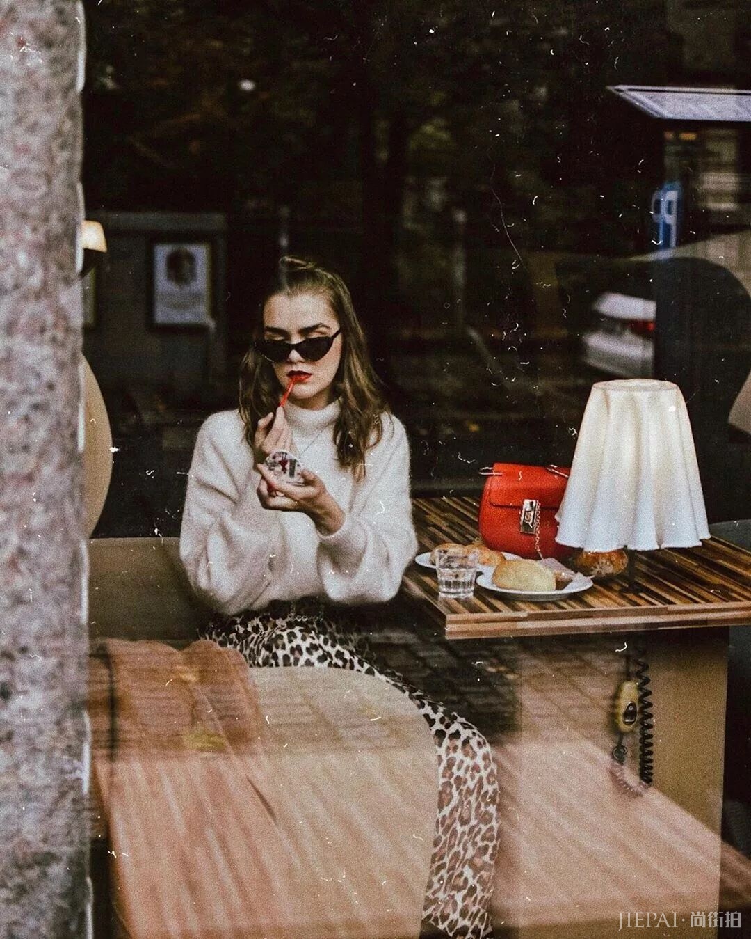 高领毛衣,外穿内搭皆相宜