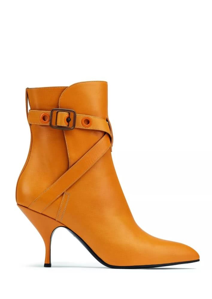 这个秋冬 我们为你推荐好看的50双短靴