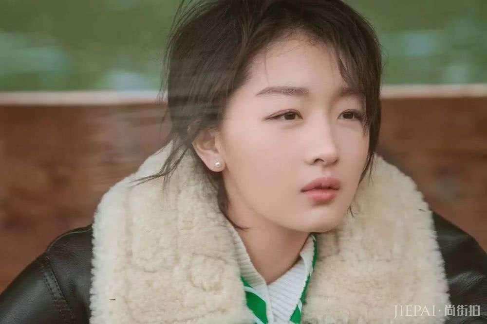 你靠奶茶取暖,我靠“奶茶妆”发光