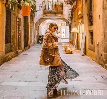 在男生眼中，女生的这4种搭配又土又丑！