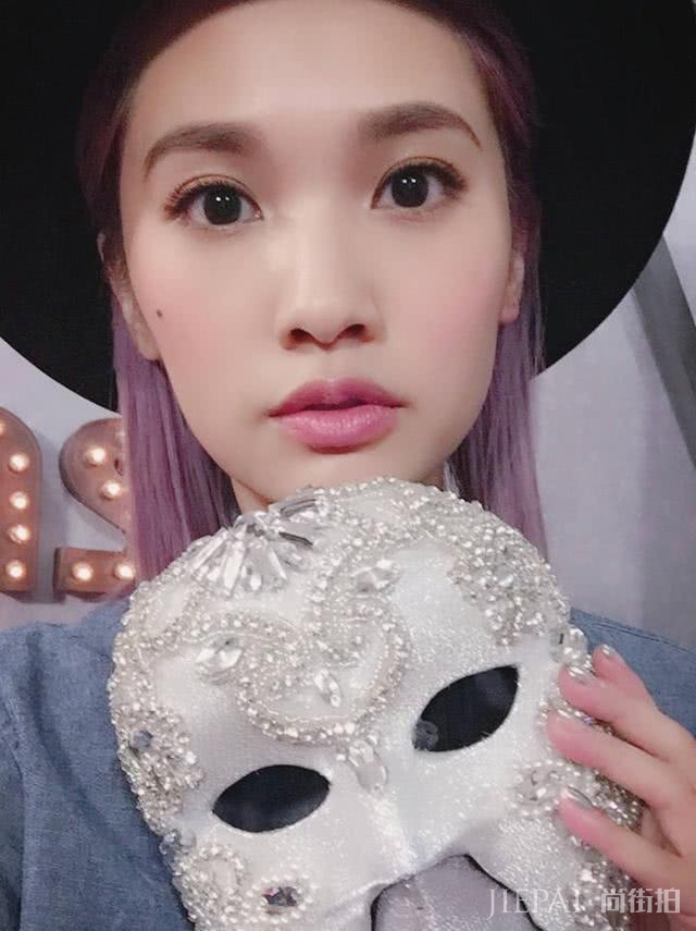 杨丞琳出道19年脸依然没有变化，怪不得李荣浩这么爱她