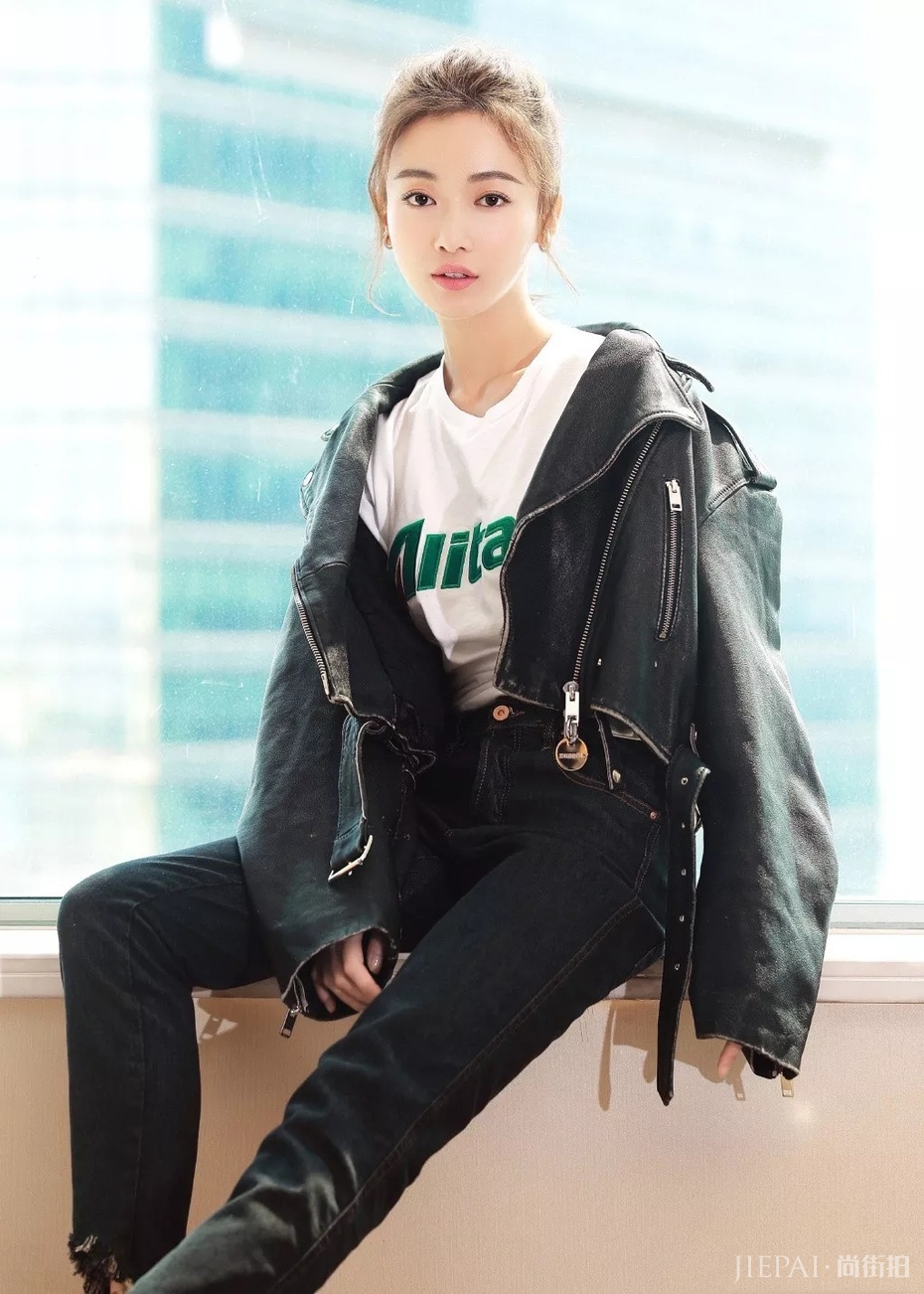 你爱的样子，皮衣都有