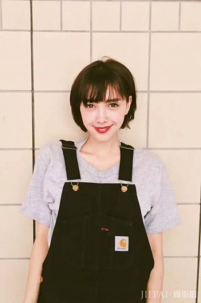 97年混血美少女，有她一半颜值我能横着走