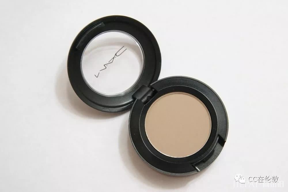 你知道吗！这样画你的眼睛很漂亮