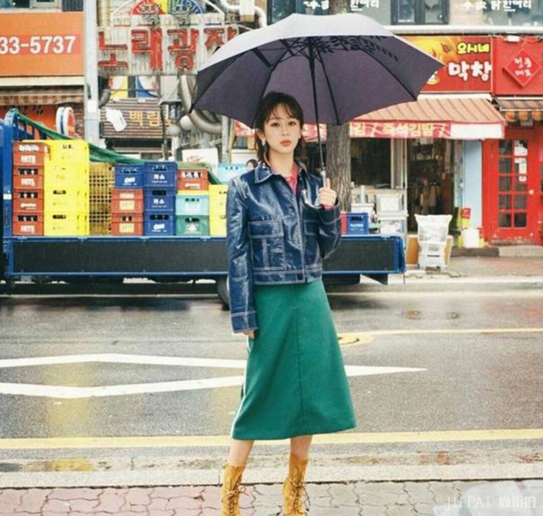 帅气显高的马丁靴，怎么搭裤子才时髦？