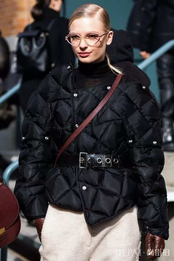 今冬必不可少的5款羽绒服时髦！