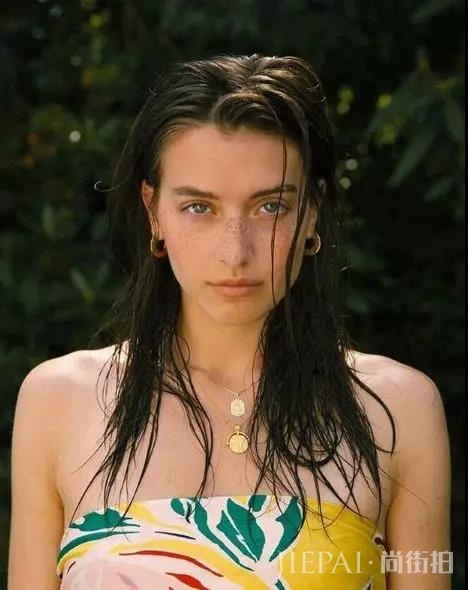 雀斑妆怎么化 你还在磨皮人家早就不care了