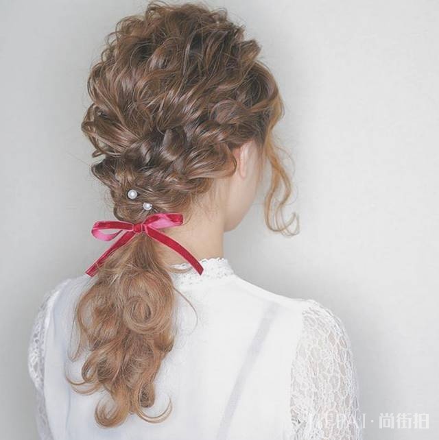 满大街都是半丸子头，我决定美的跟你不一样