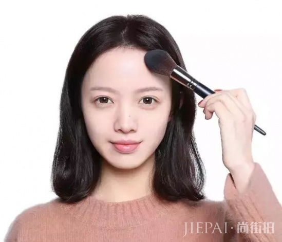 8个化妆小技巧 让你路人脸变女神