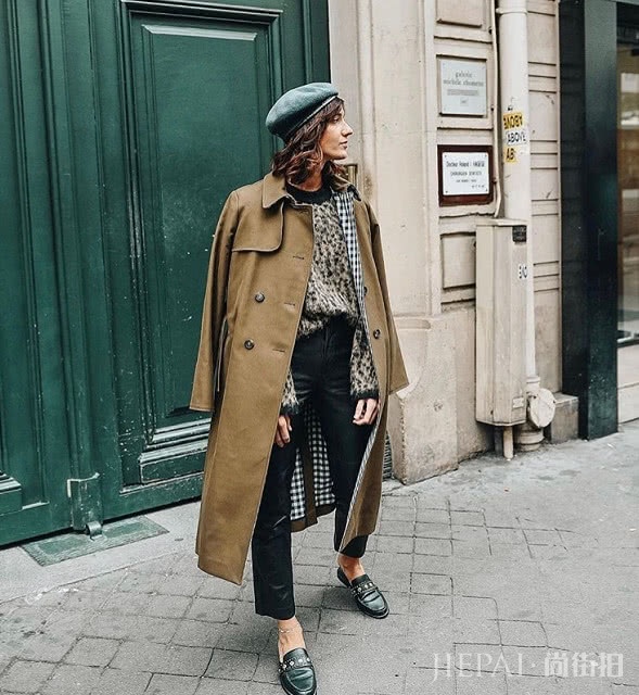 法国女人真的太懂得穿了,小西装都能穿得这么好看,第一眼就心动