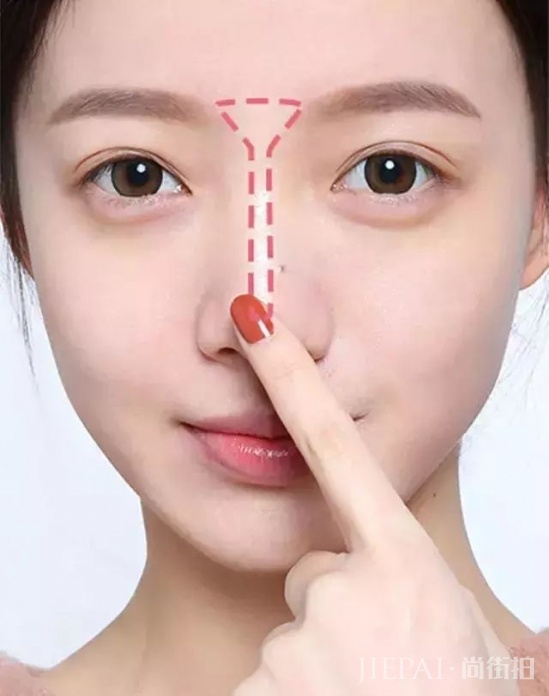 8个化妆小技巧 让你路人脸变女神