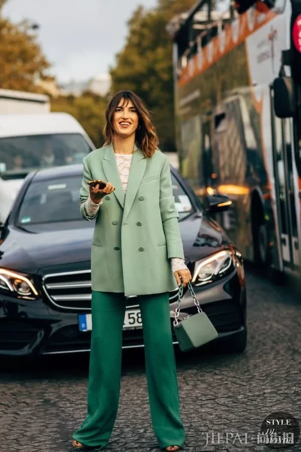 欧美街拍 潮人们最爱的外套竟是这件