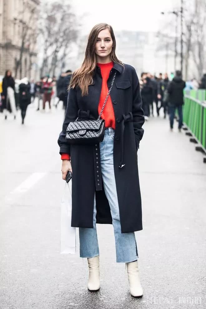 能穿一整个秋冬的针织衫 这么搭最时髦