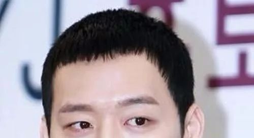 男生发质硬？理这4种发型帅的不要不要的！