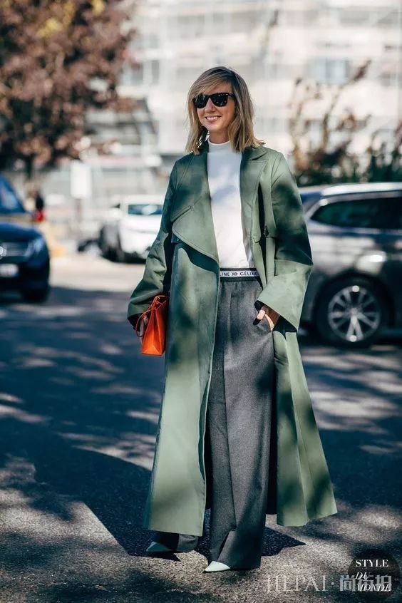 大衣＋阔腿裤