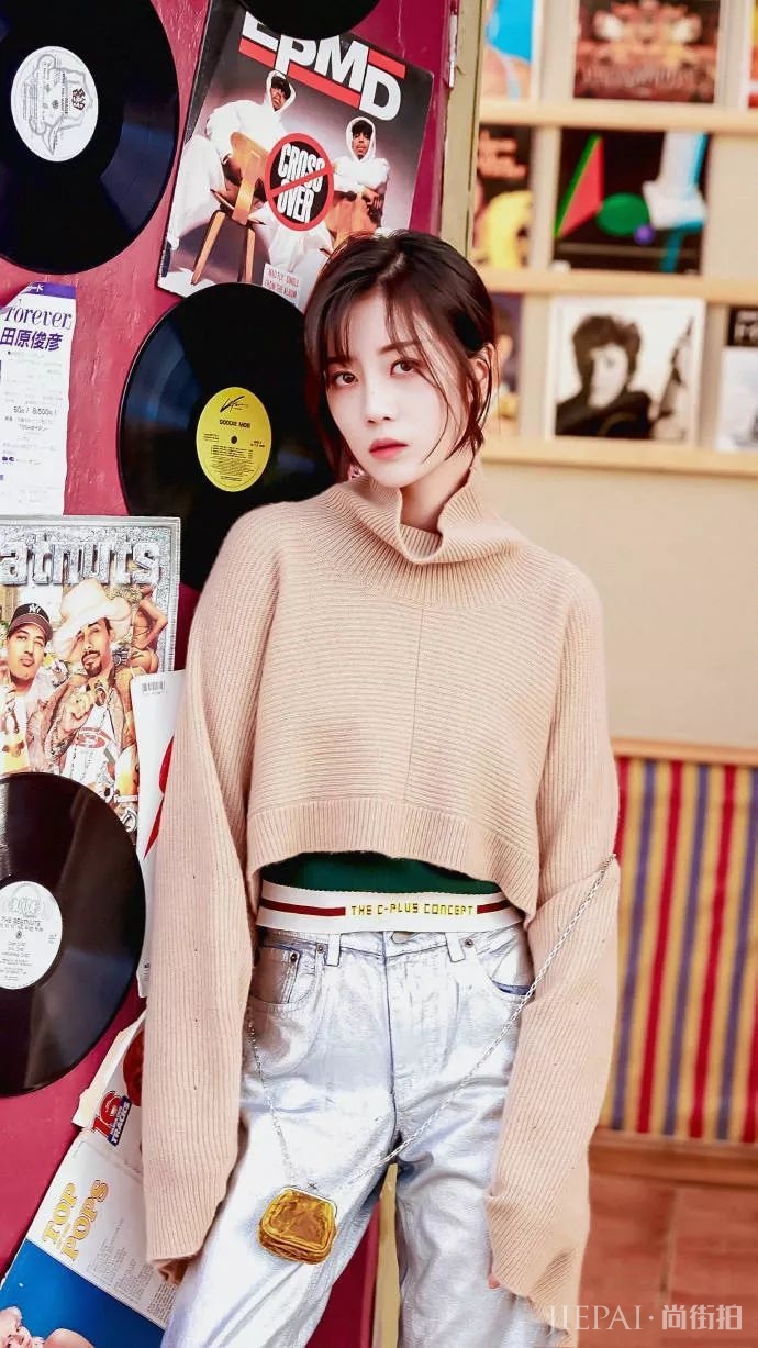 高领毛衣,外穿内搭皆相宜