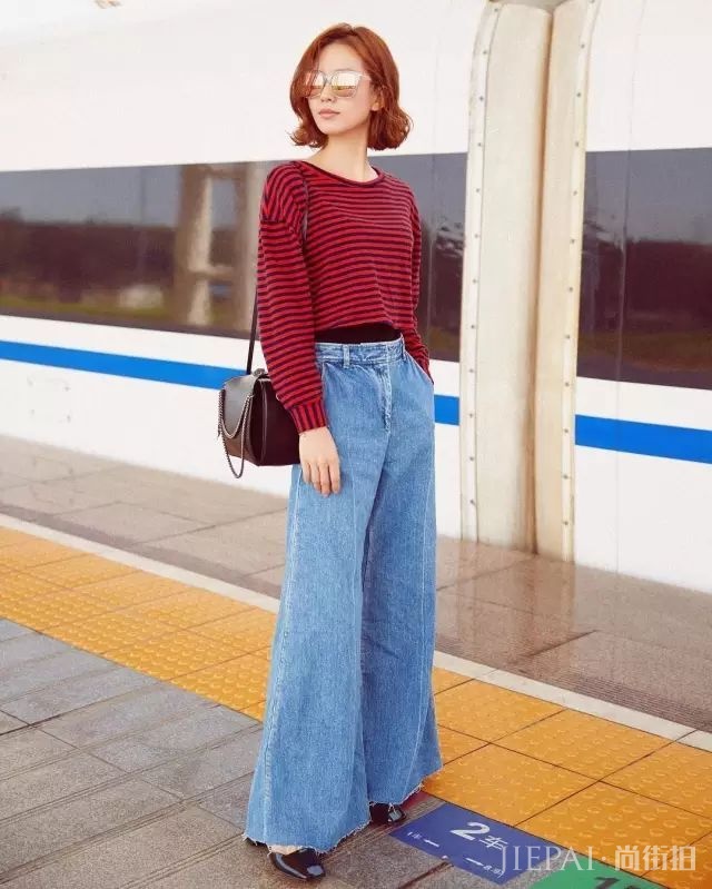 别再卷裤脚了,今年流行的裤子长这样!