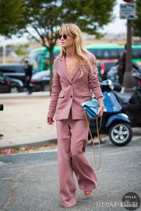 欧美街拍 穿上西装就帅气十足