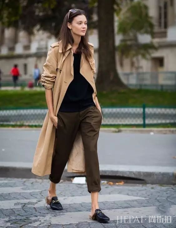 针织衫占据了秋天穿搭的大半江山，保暖又美丽，怎么能拒绝？