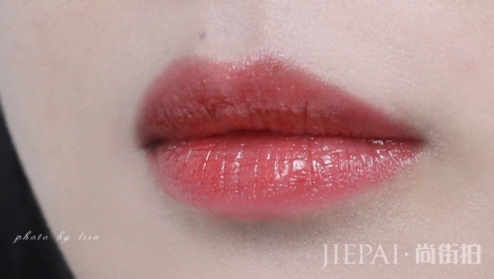 夏季适合什么颜色的口红颜色 这些都是夏天必备的口红