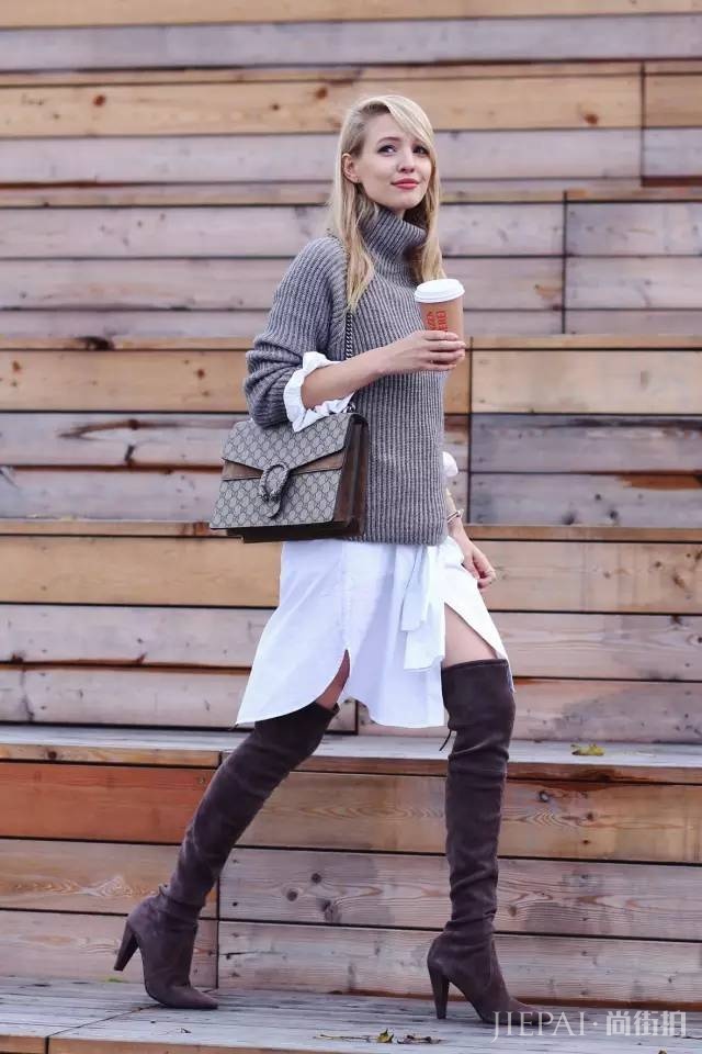 今年流行这样穿毛衣，不懂你就out了！