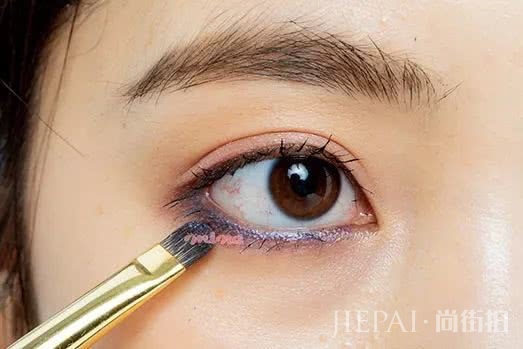 想学时下最流行的眼妆？跟着这些时尚爱豆们肯定没错