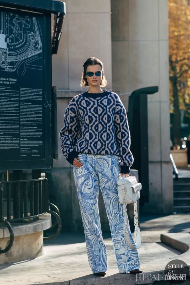 这个冬季制胜的时髦单品,OVERSIZE 毛衣搭配攻略来了