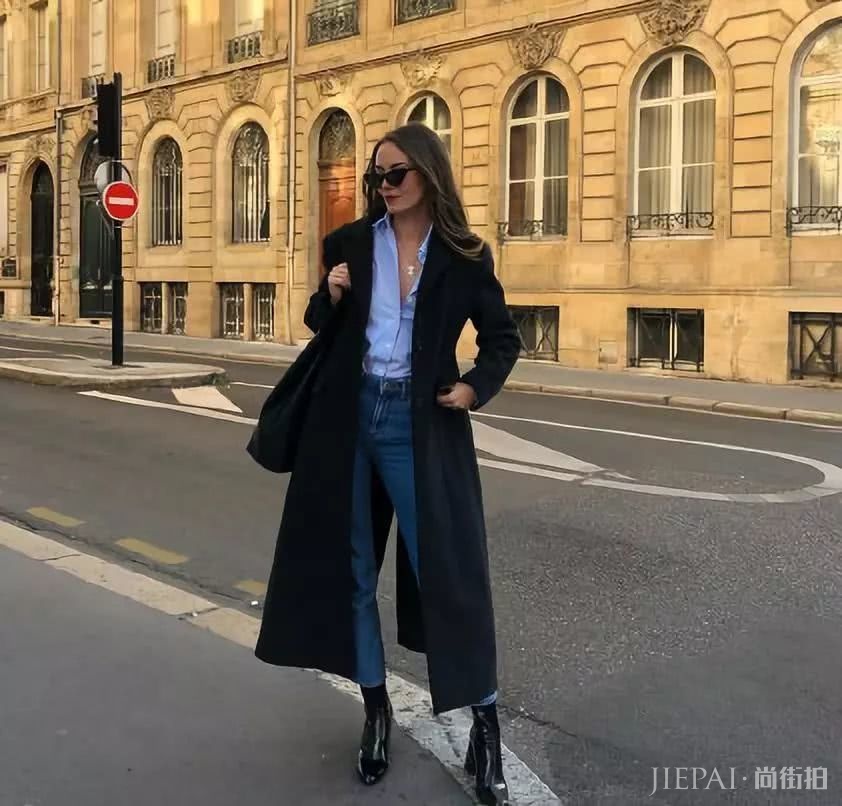 法国女人真的太懂得穿了,小西装都能穿得这么好看,第一眼就心动
